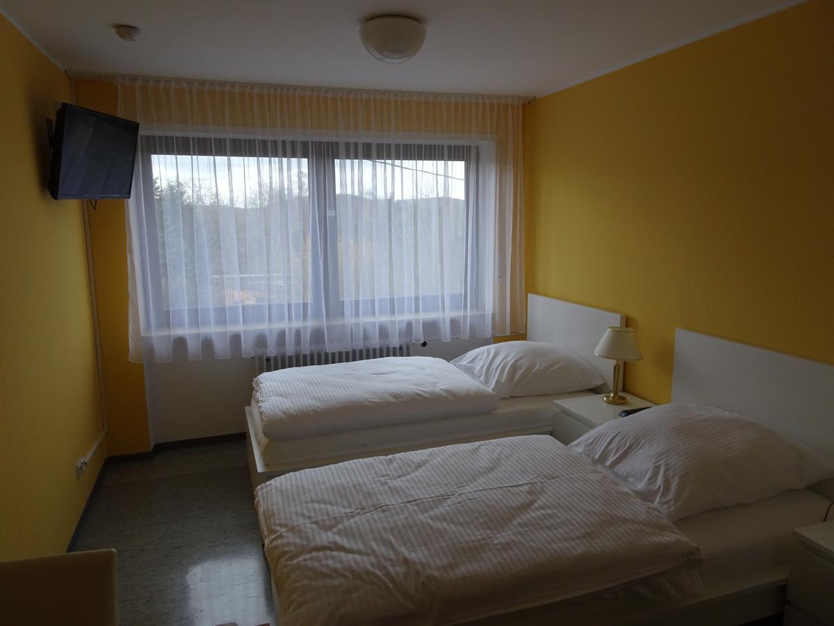 Hotel-Pension Schlossgarten Trippstadt Eksteriør bilde